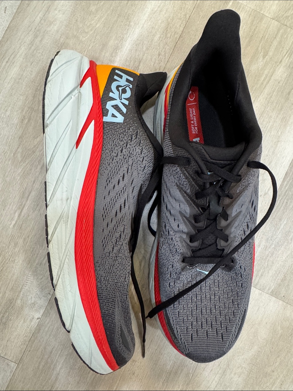Hoka Clifton 8 Men's Running Shoes Gray Red Size 11.5 EUC